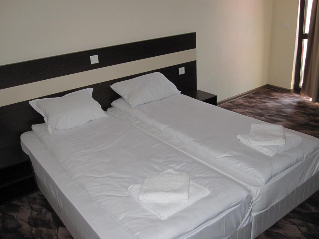 Hotel Deyanira Gorno Dryanovo Zimmer foto
